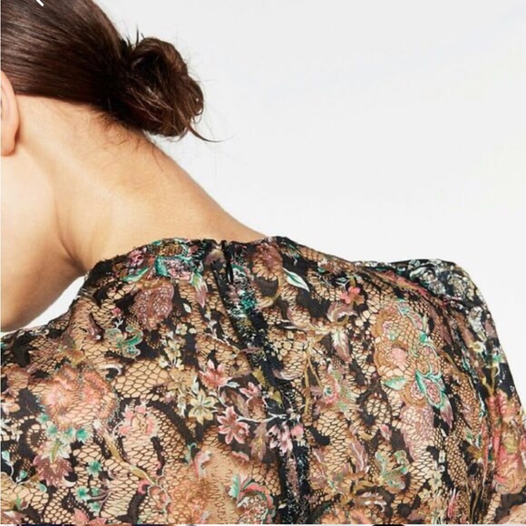 41. Zara Floral Lace Scalloped Hem Midi Dress Size So - Picture 10 of 16